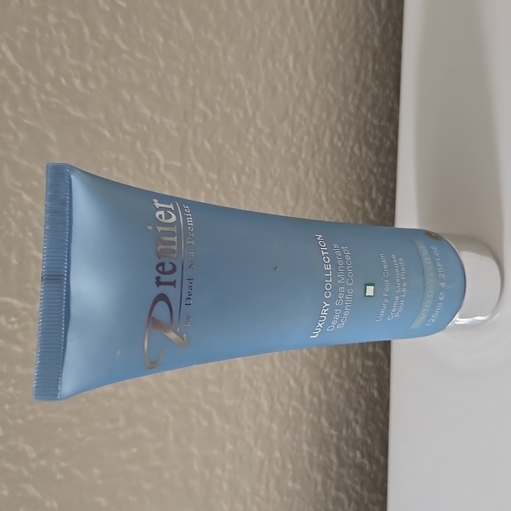 Premier Dead Sea Minerals  Foot Cream  Nwot